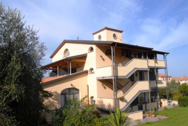 Carlo'S Hotel Castagneto Carducci Exteriör bild